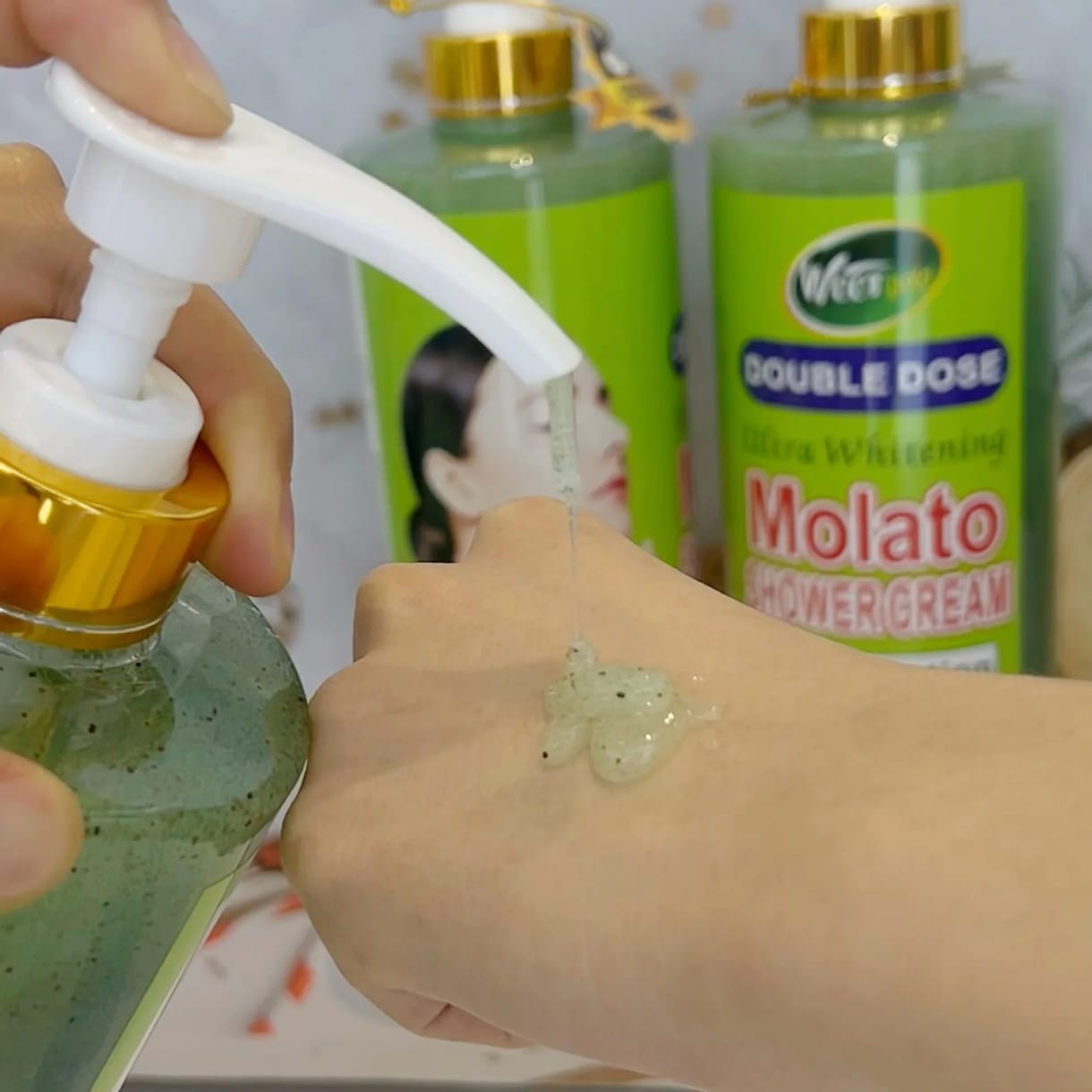 Gel de douche Molato ultra éclaircissant de haute qualité, double dose, nourrissante, hydratante et rafraîchissante pour la peau. Soin du corps